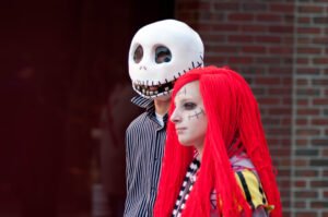 Deux participants costumés pour Halloween à Salem en octobre 2010